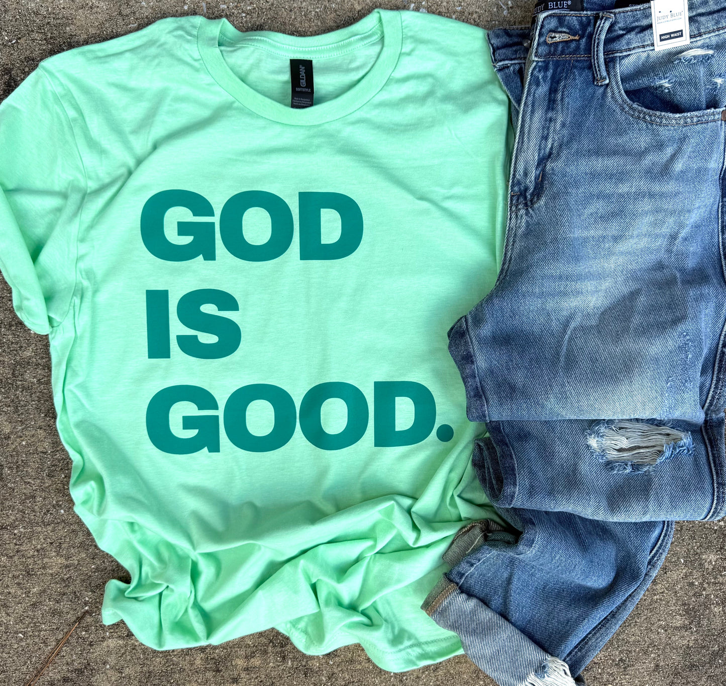 GILDAN God is Good - OVERSTOCK