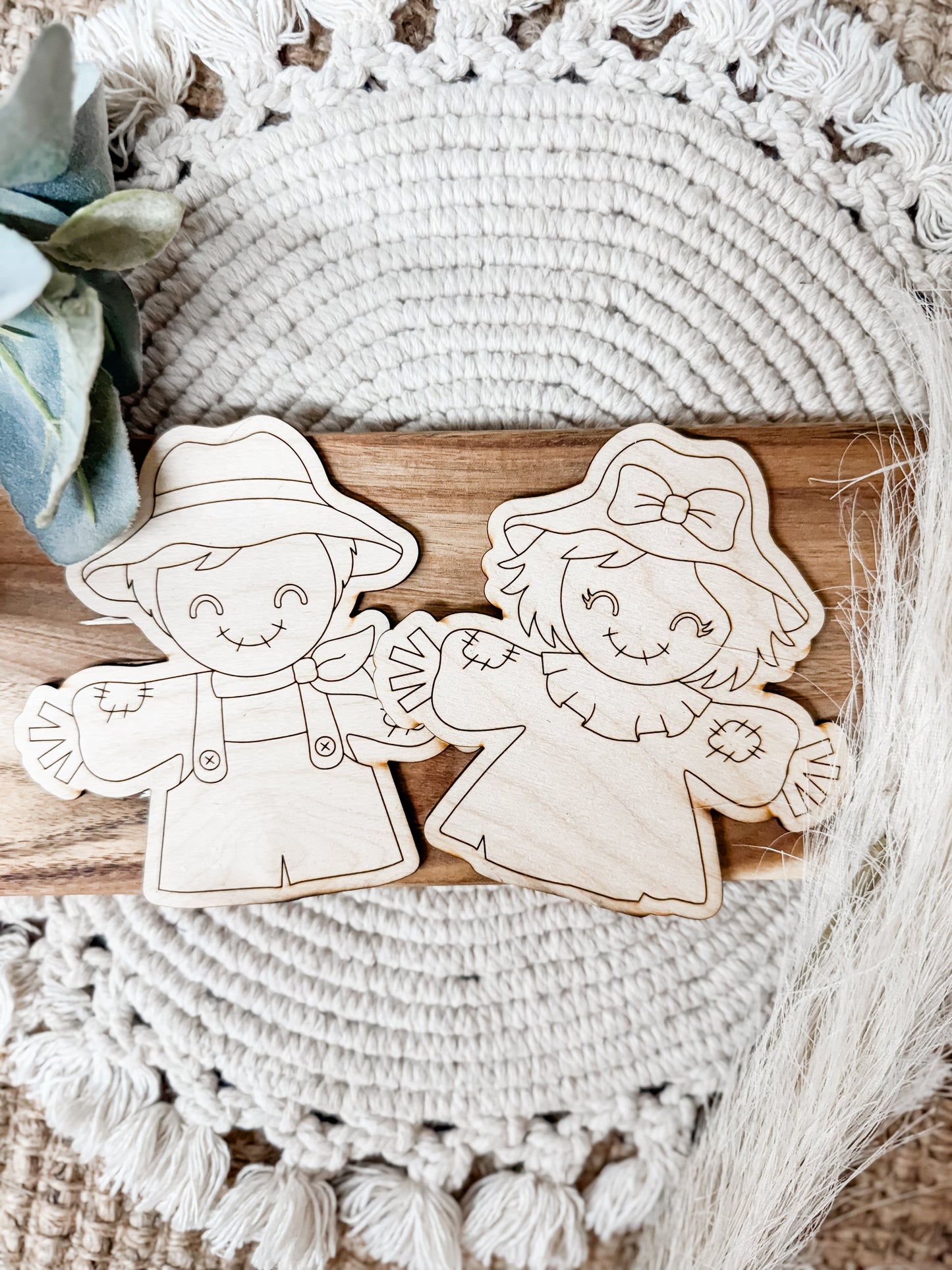 DIY SCARECROW PAINT WOOD PIECES