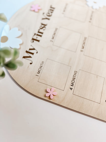 MY FIRST YEAR | DAISIES