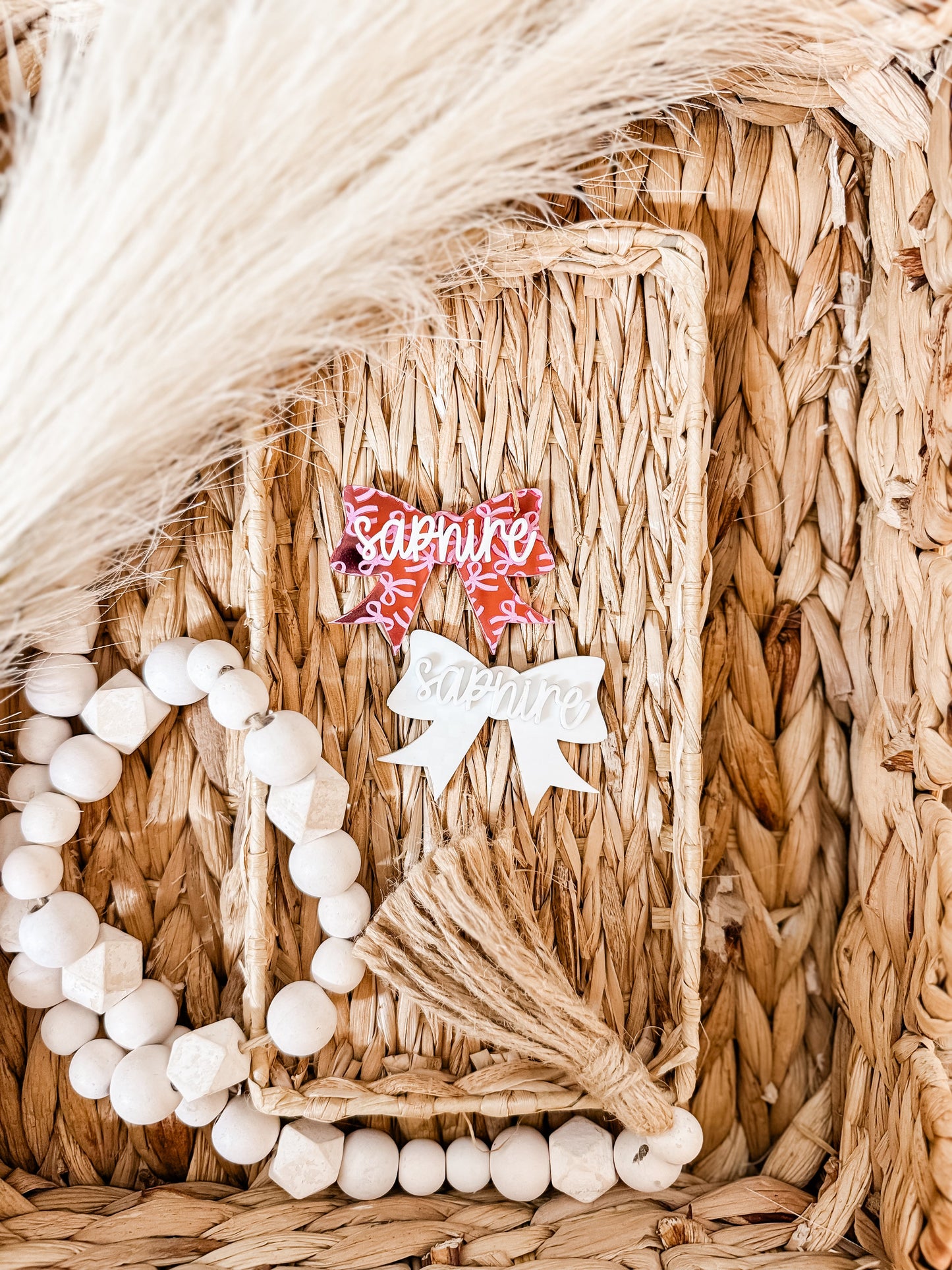 WHITE CHECK| MATALIC BOW CLIP