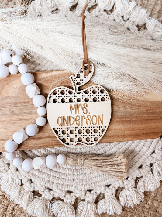 RATTAN TEACHER APPLE ORNAMENT