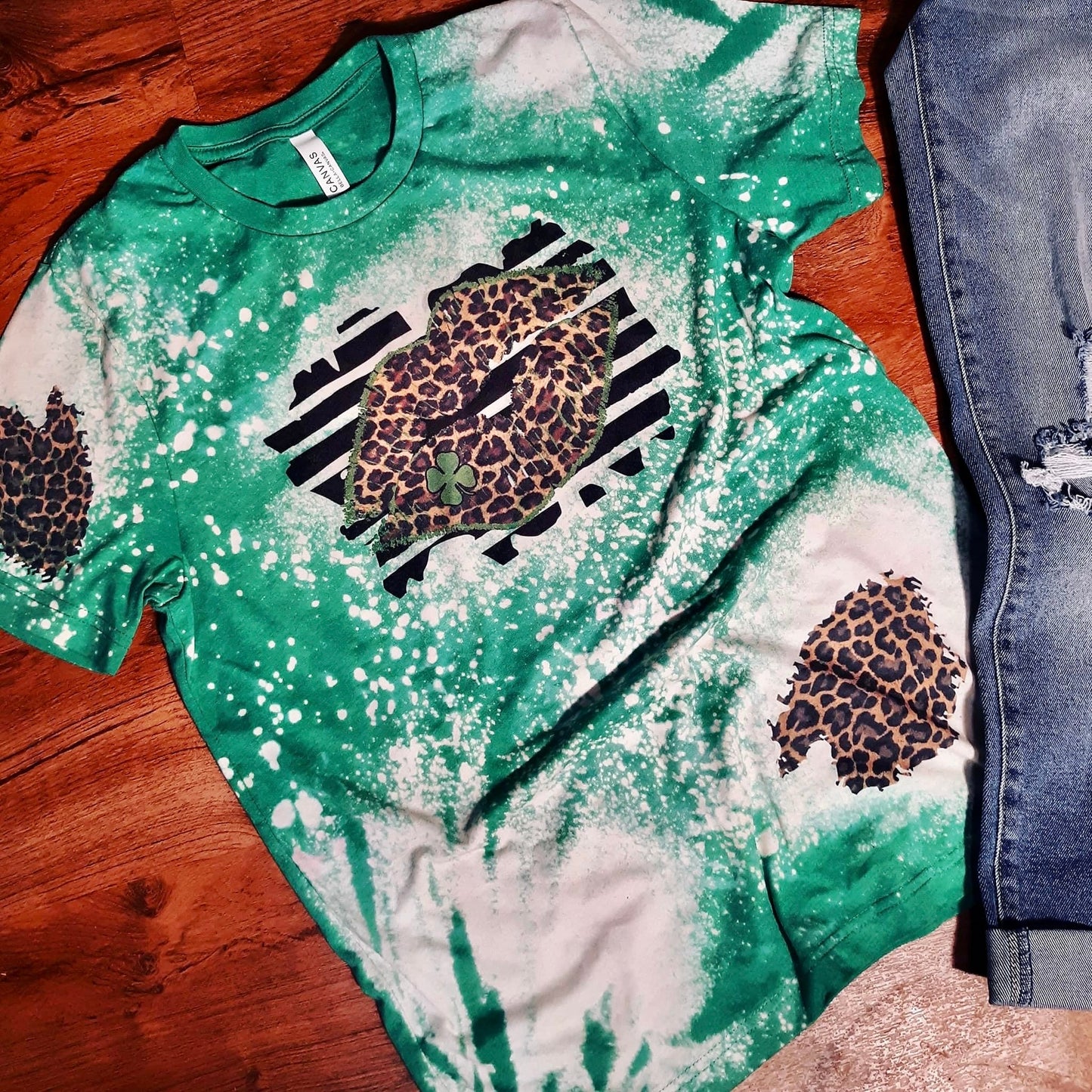 Shamrock Leopard Lips Bleached Tee